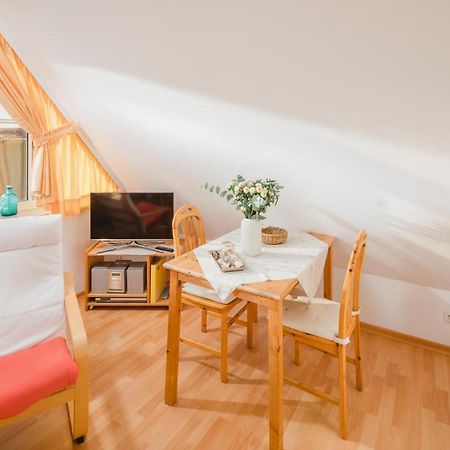 Haus Dwarslooper - Wohnung Luentje Norderney Zewnętrze zdjęcie