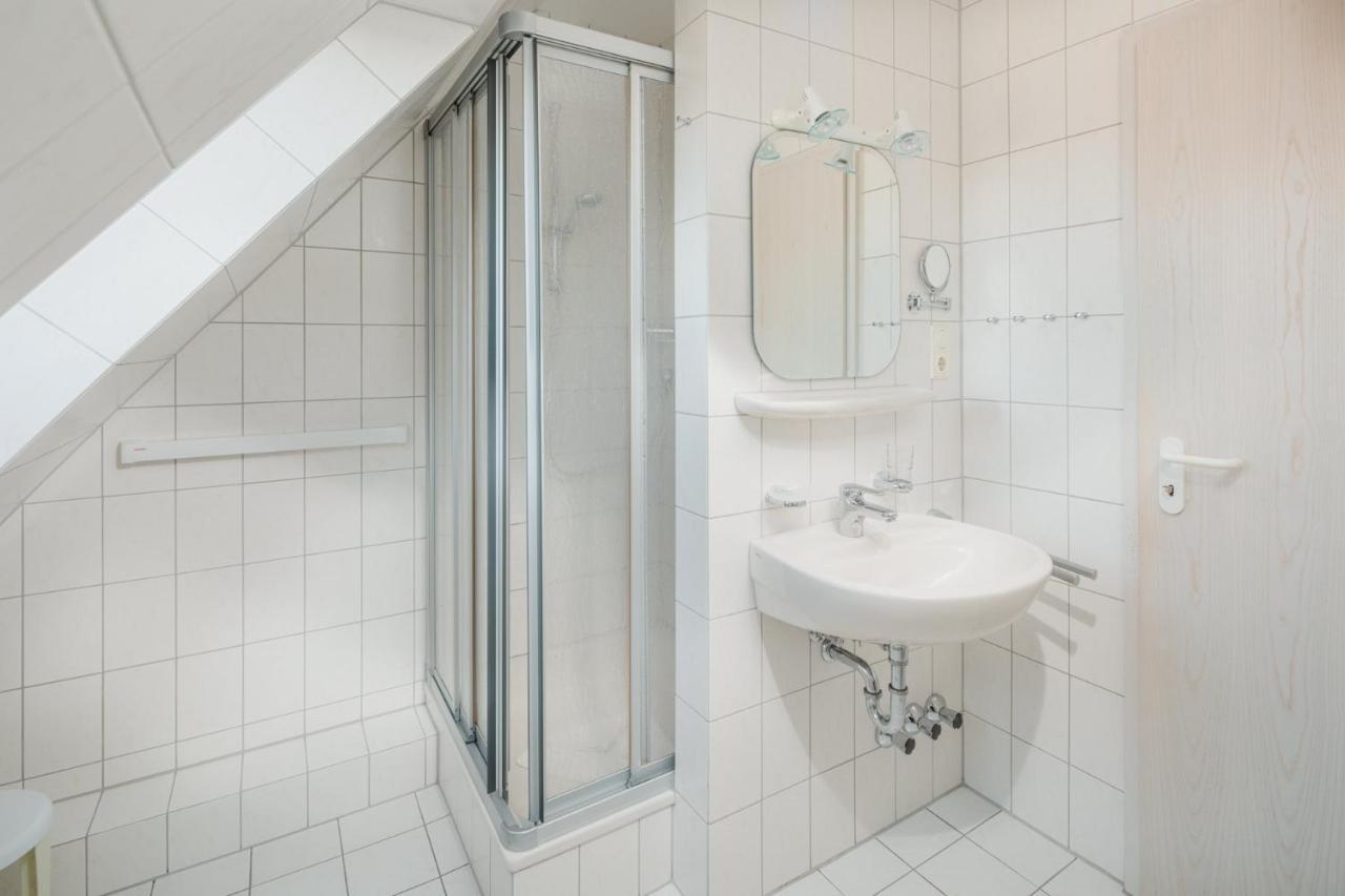 Haus Dwarslooper - Wohnung Luentje Norderney Zewnętrze zdjęcie