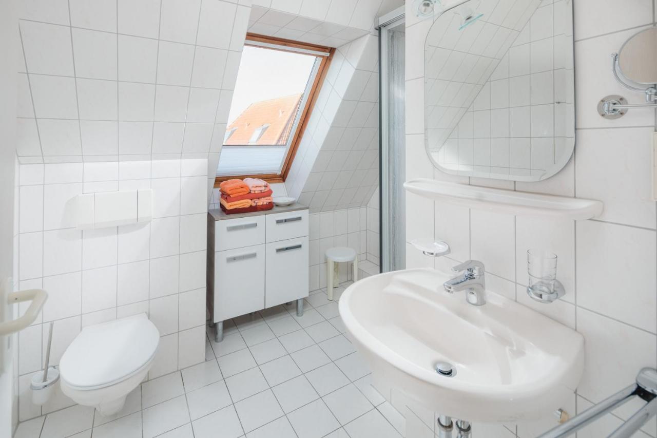 Haus Dwarslooper - Wohnung Luentje Norderney Zewnętrze zdjęcie